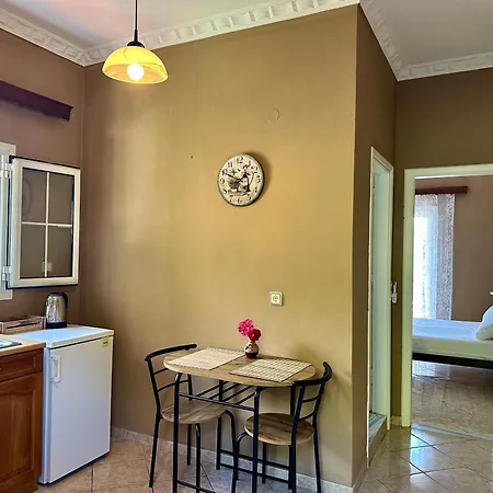 Horizon Blue * Áno Garoúna