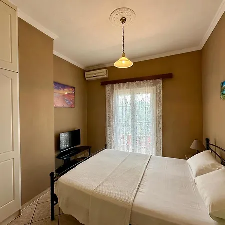 Horizon Blue Áno Garoúna