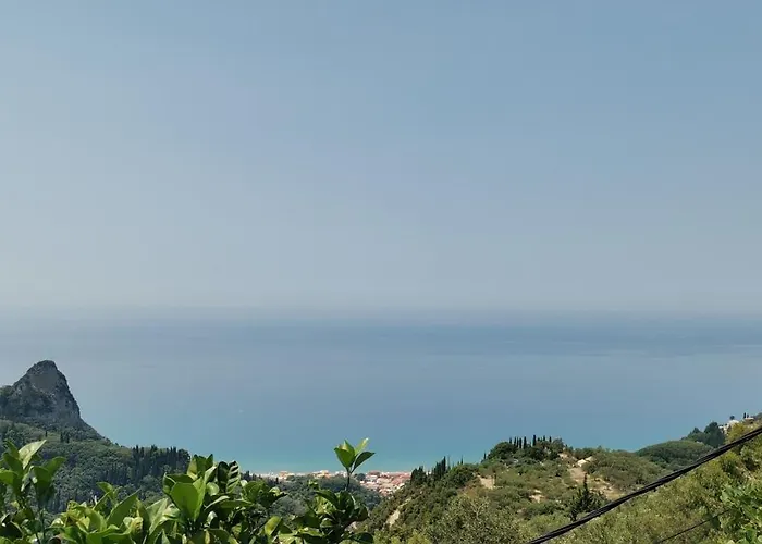 Horizon Blue Áno Garoúna